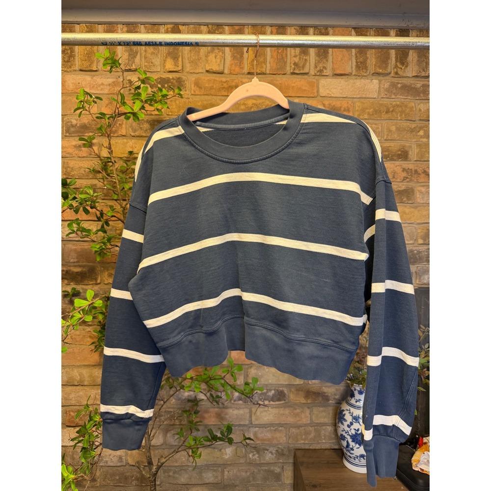 SOLLululemon Perfectly Oversized Cropped Crew Sweatshirt Blue White Stripe Women